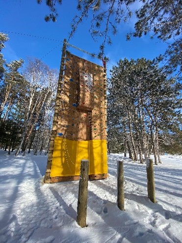 La structure de la tour d’escalade du Centre Lake Joe. 