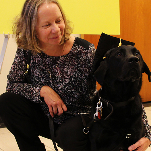 Cindy Shone et son chien-guide Barney 