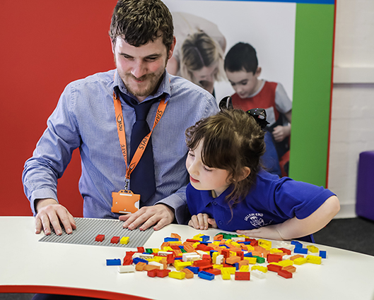 LEGO lance des briques en braille