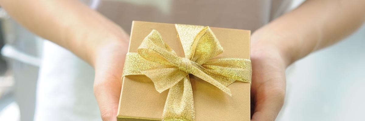 Person holding gift