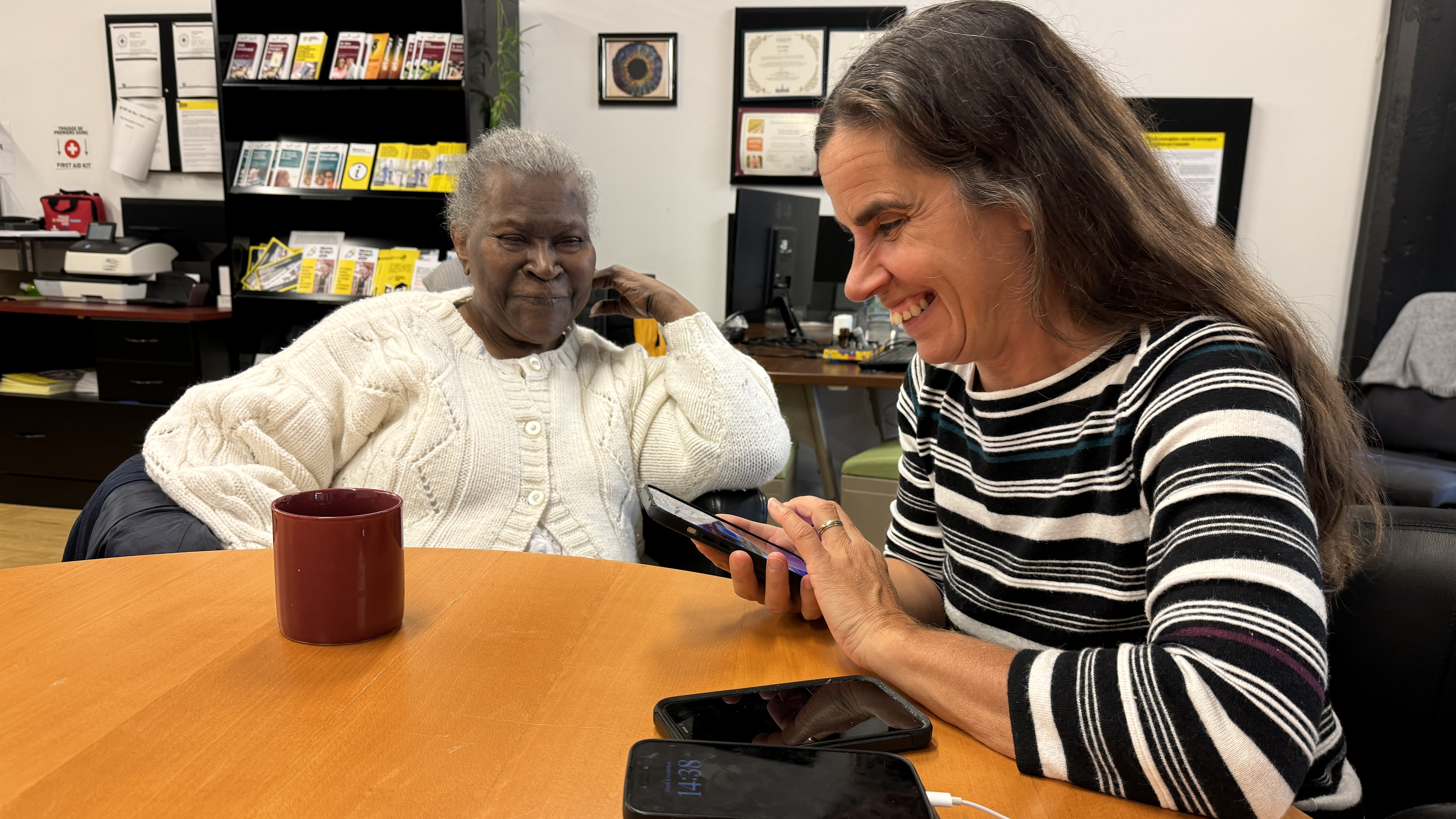 Lyne avec une participante INCA.