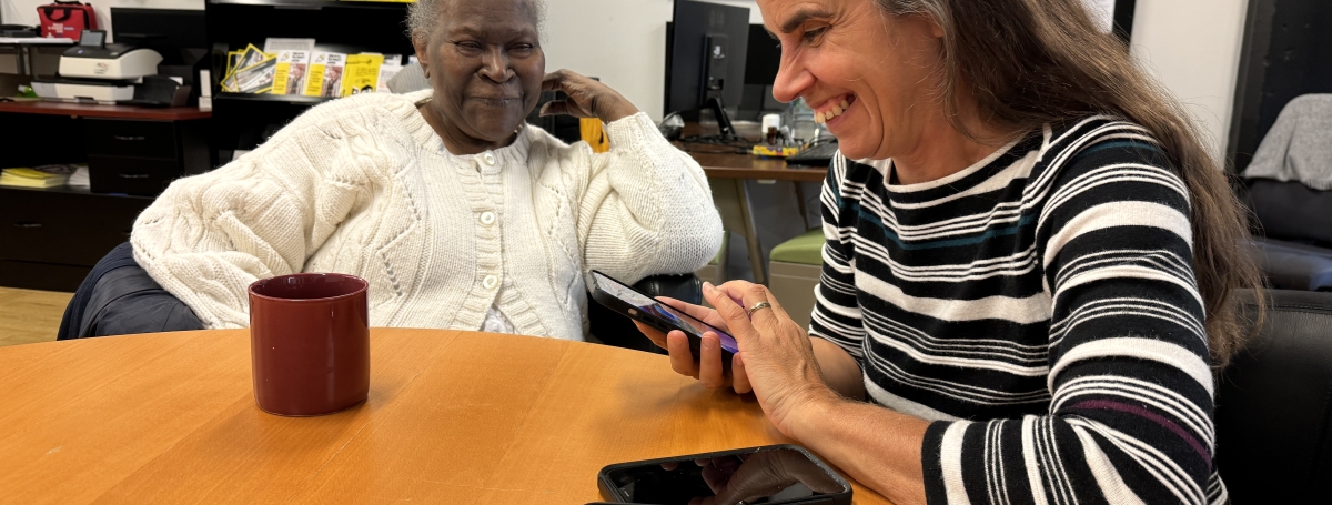Lyne avec une participante INCA.