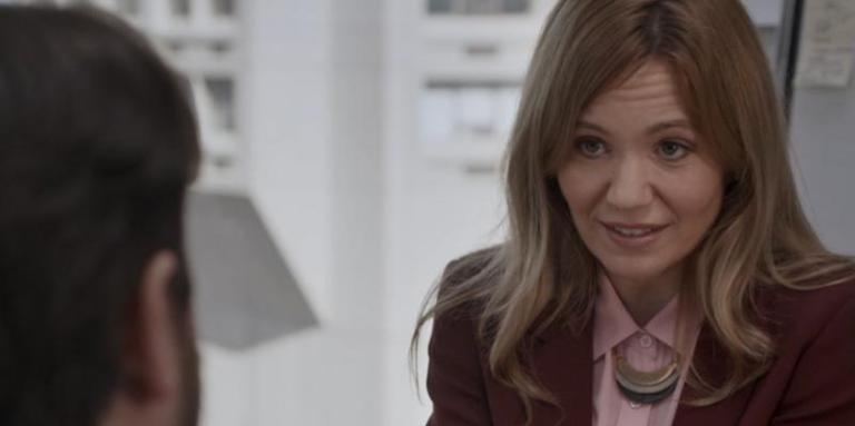 Femme passant une entrevue